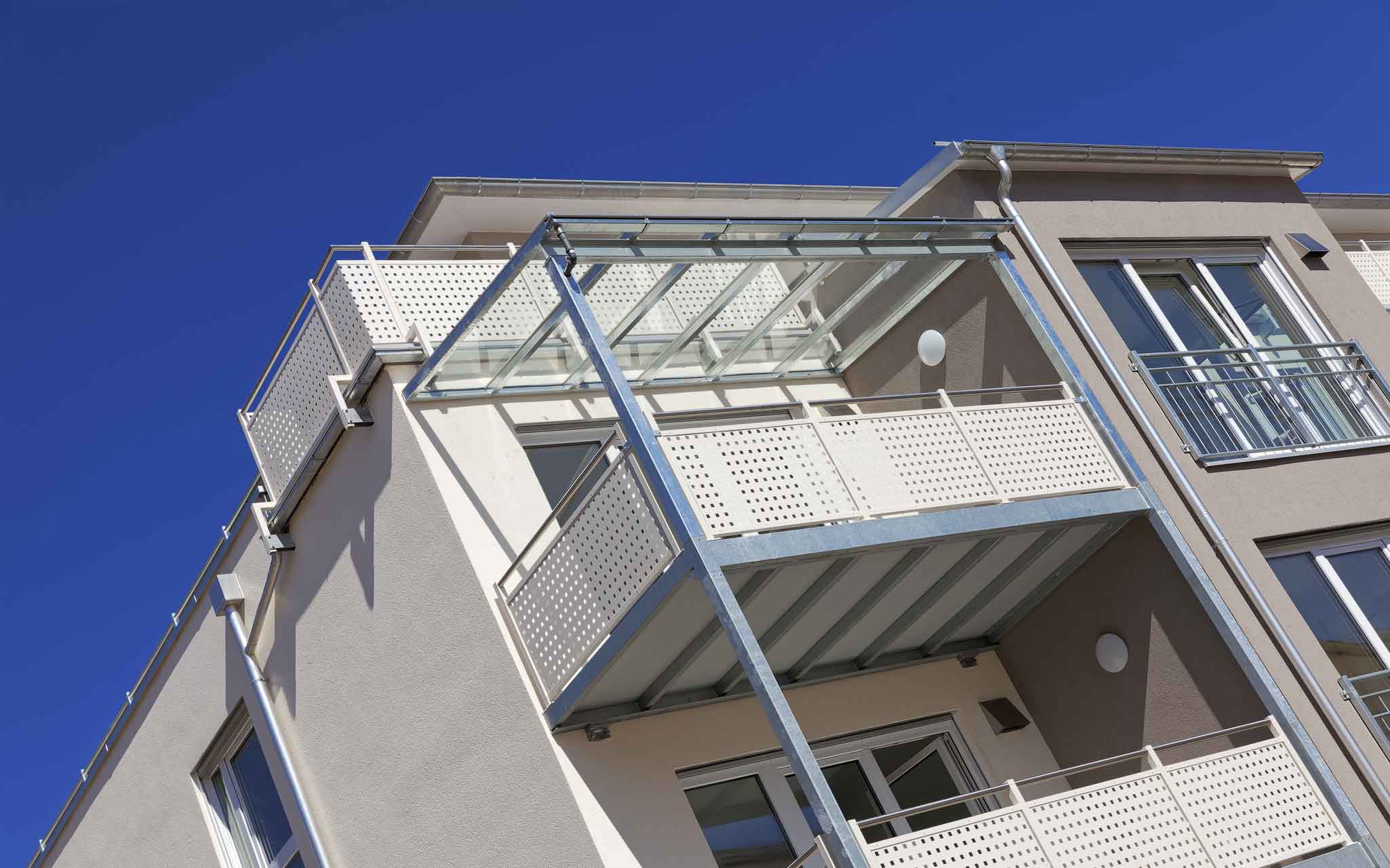 immo-holding-slider2050x1281px-03e immo-holding-slider2050x1281px-03e