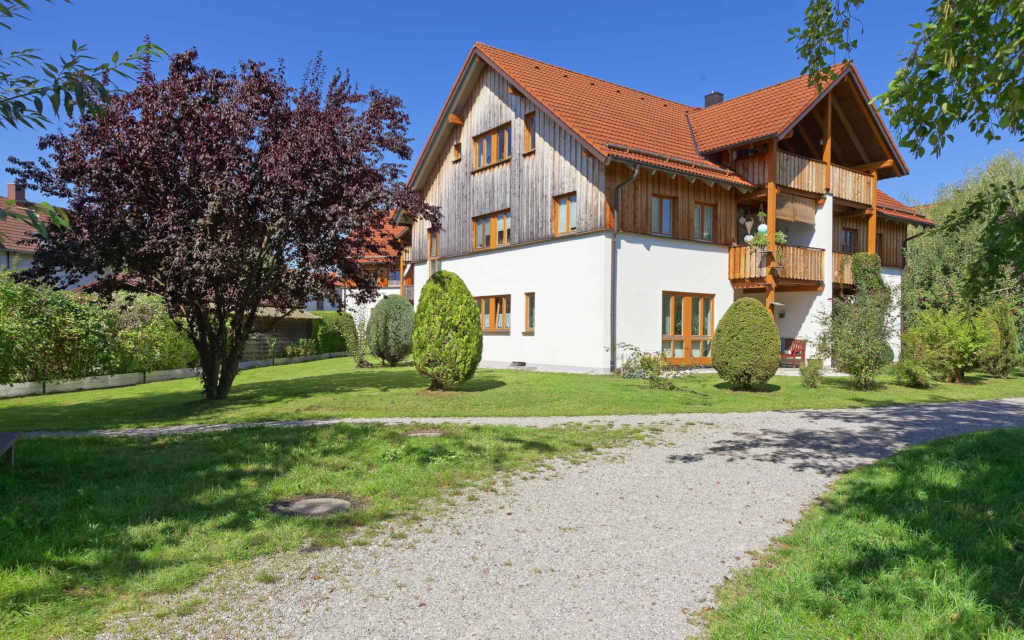 immo-holding-slider2050x1281px-04c immo-holding-slider2050x1281px-04c