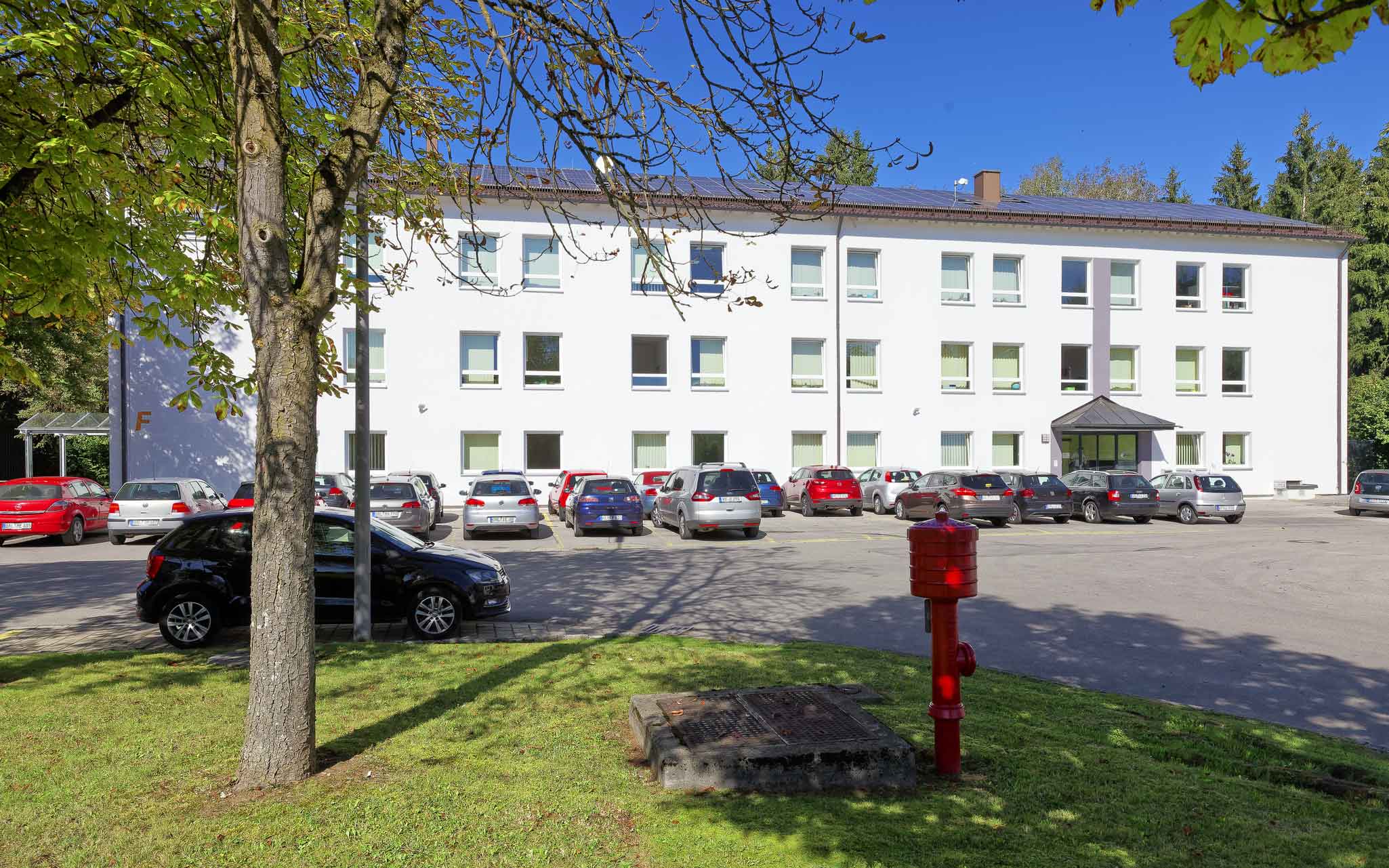 immo-holding-slider2050x1281px-06e immo-holding-slider2050x1281px-06e