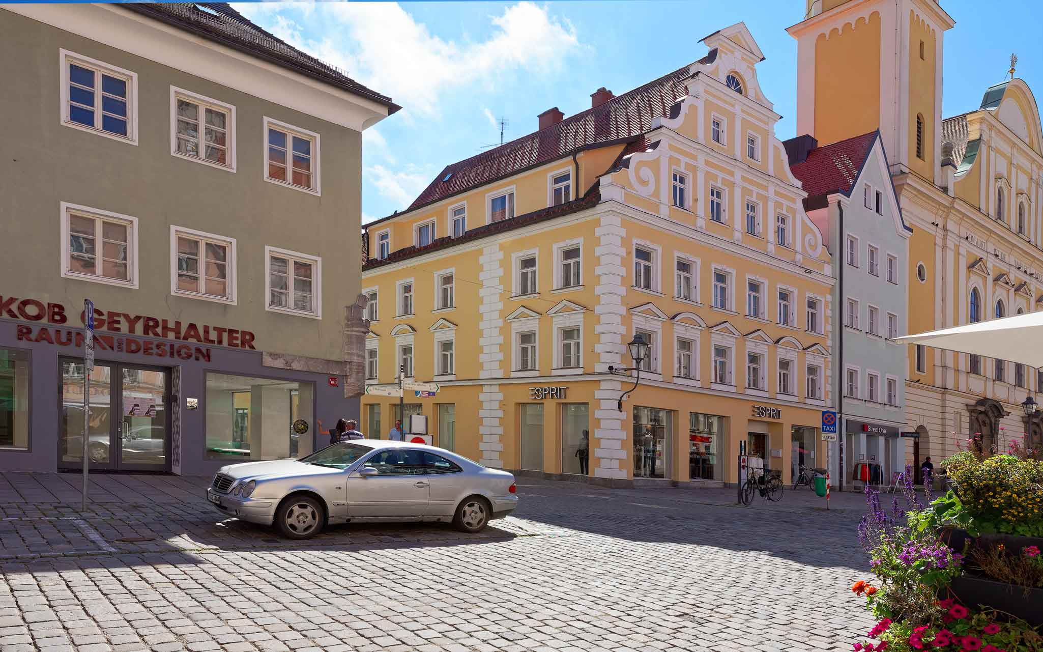 immo-holding-slider2050x1281px-kaisermaxstr-03 immo-holding-slider2050x1281px-kaisermaxstr-03